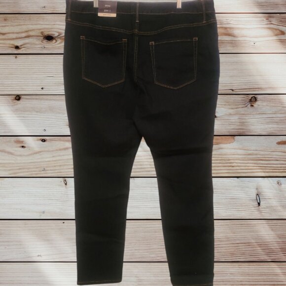 AVA & VIV - 20W R - SKINNY Power Stretch Jeans - Dark Wash - 5 Pocket - Picture 2 of 5